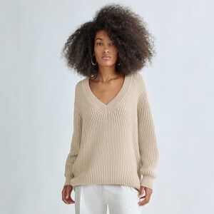 Aritzia Babaton Roger Sweater Size Small V-Neck Beige 100% Merino Wool Heavy
